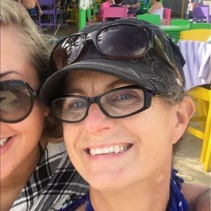 Meet your Posher, Mary beth